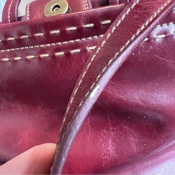 .⭐️ Relic Crossbody Bag Purse Red Burgundy Removable Strap - Picture 4 of 10